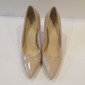 Nine West Nude Patent Leather Shoes  - sz 8.5